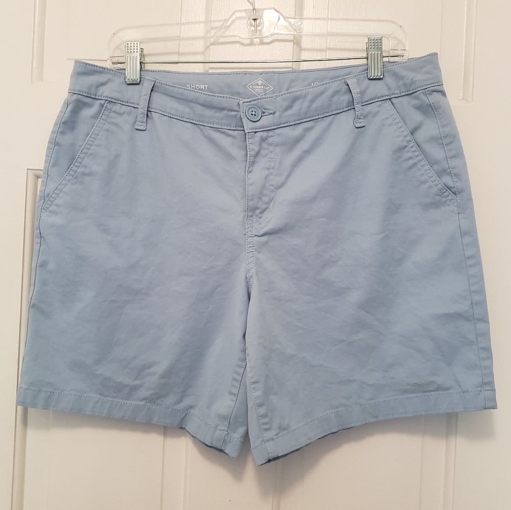 St. John's Bay Powder Blue Shorts Size 10, Preppy, Casual, Comfy